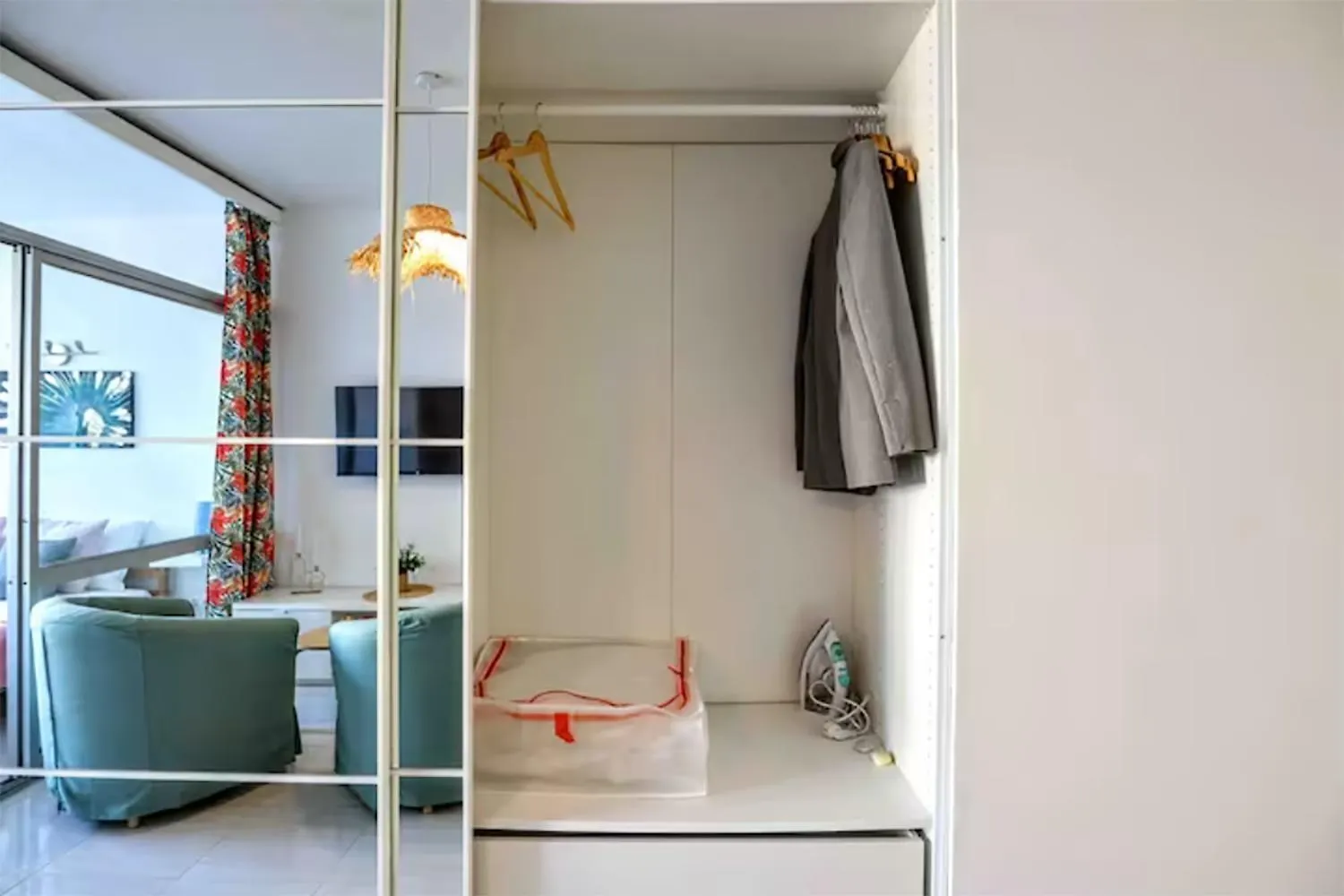 Tropical Holiday Apartment - Parking, Wifi, Ac 토레몰리노스 스페인