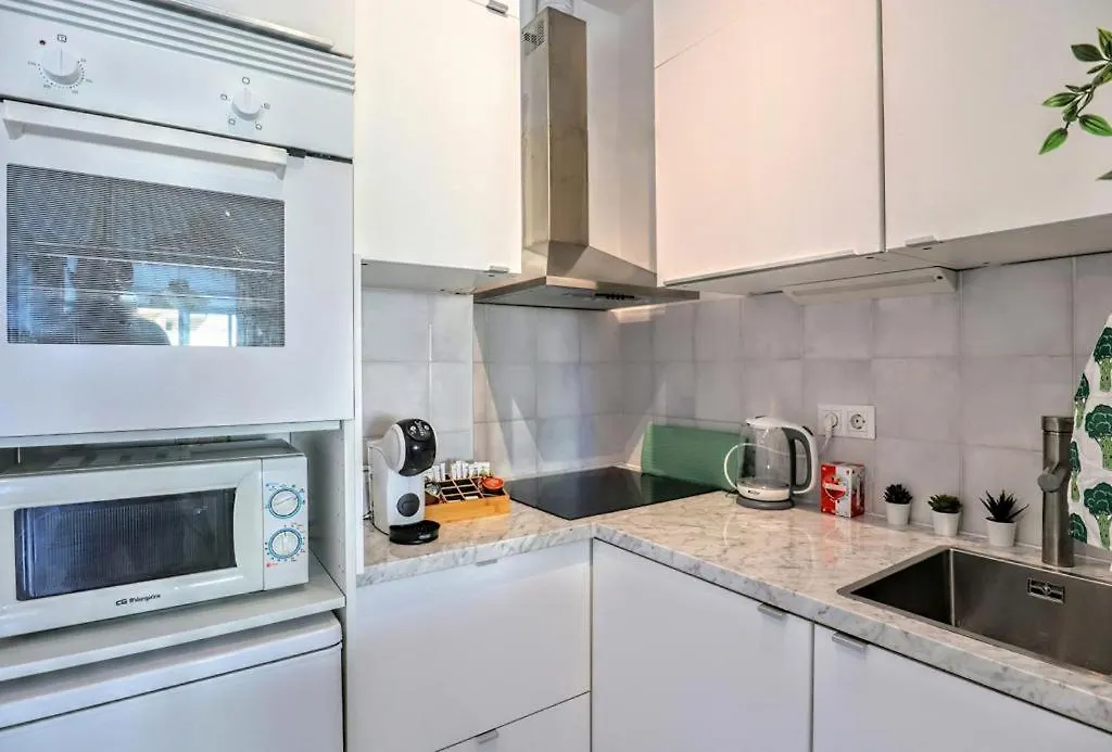 Tropical Holiday Apartment - Parking, Wifi, Ac 토레몰리노스