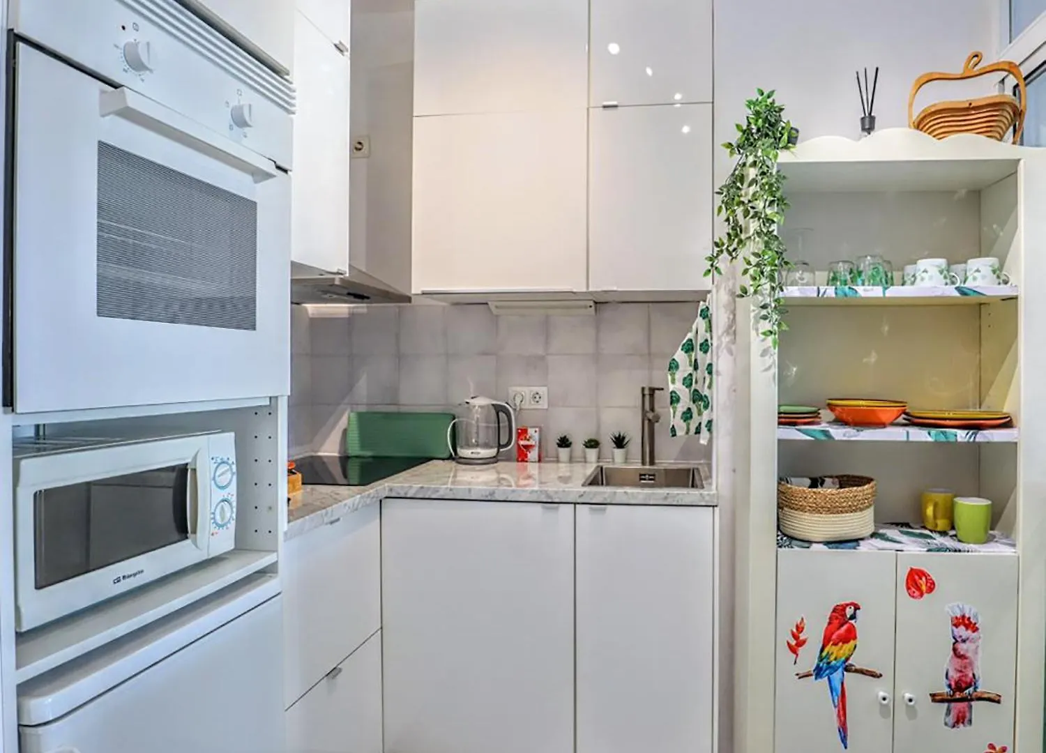 Tropical Holiday Apartment - Parking, Wifi, Ac 토레몰리노스 스페인